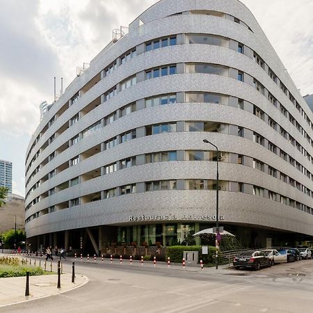 Deluxe Apartment Wronia 45 With Ac, Parking & Balcony By Renters Prestige Varsavia Esterno foto