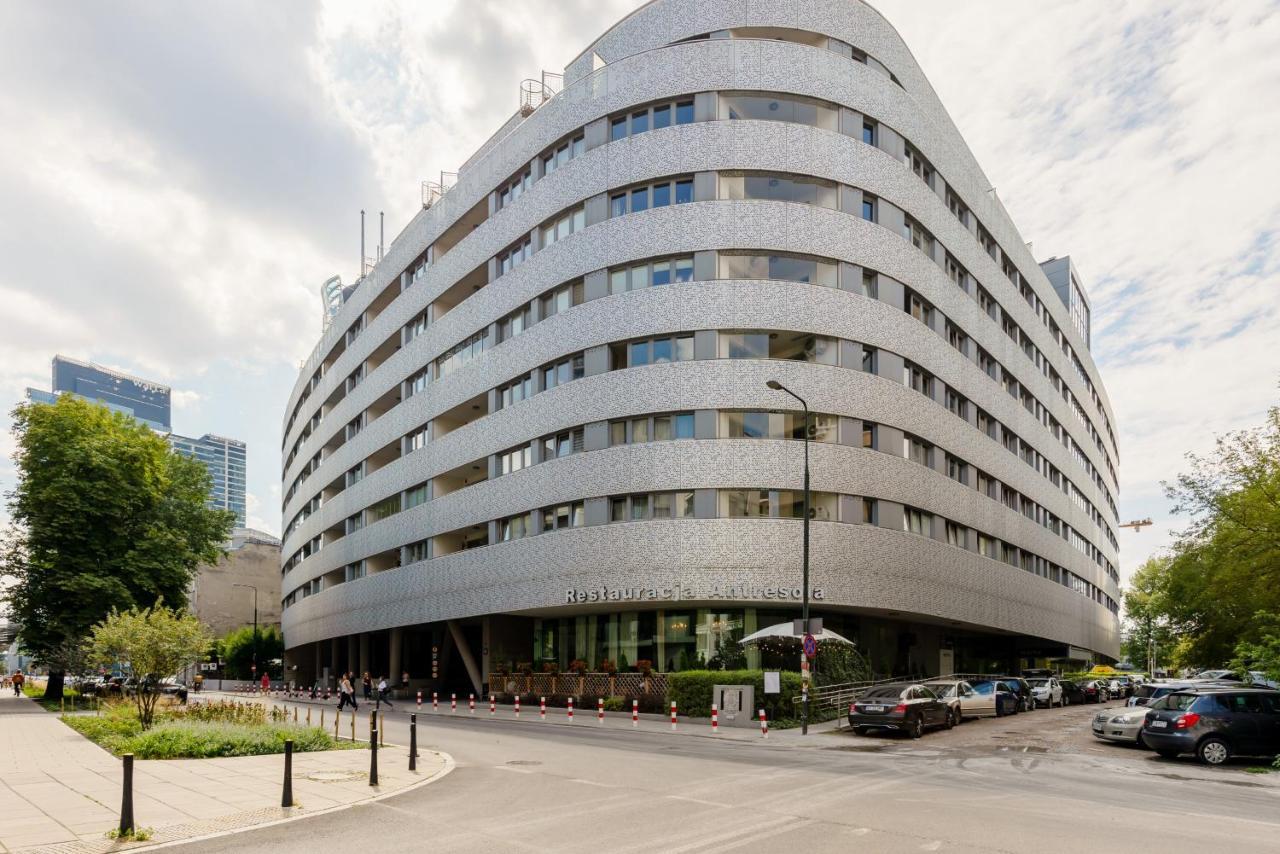 Deluxe Apartment Wronia 45 With Ac, Parking & Balcony By Renters Prestige Varsavia Esterno foto