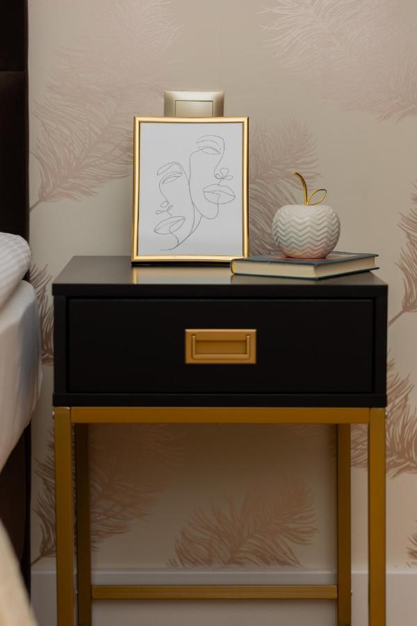 Deluxe Apartment Wronia 45 With Ac, Parking & Balcony By Renters Prestige Varsavia Esterno foto