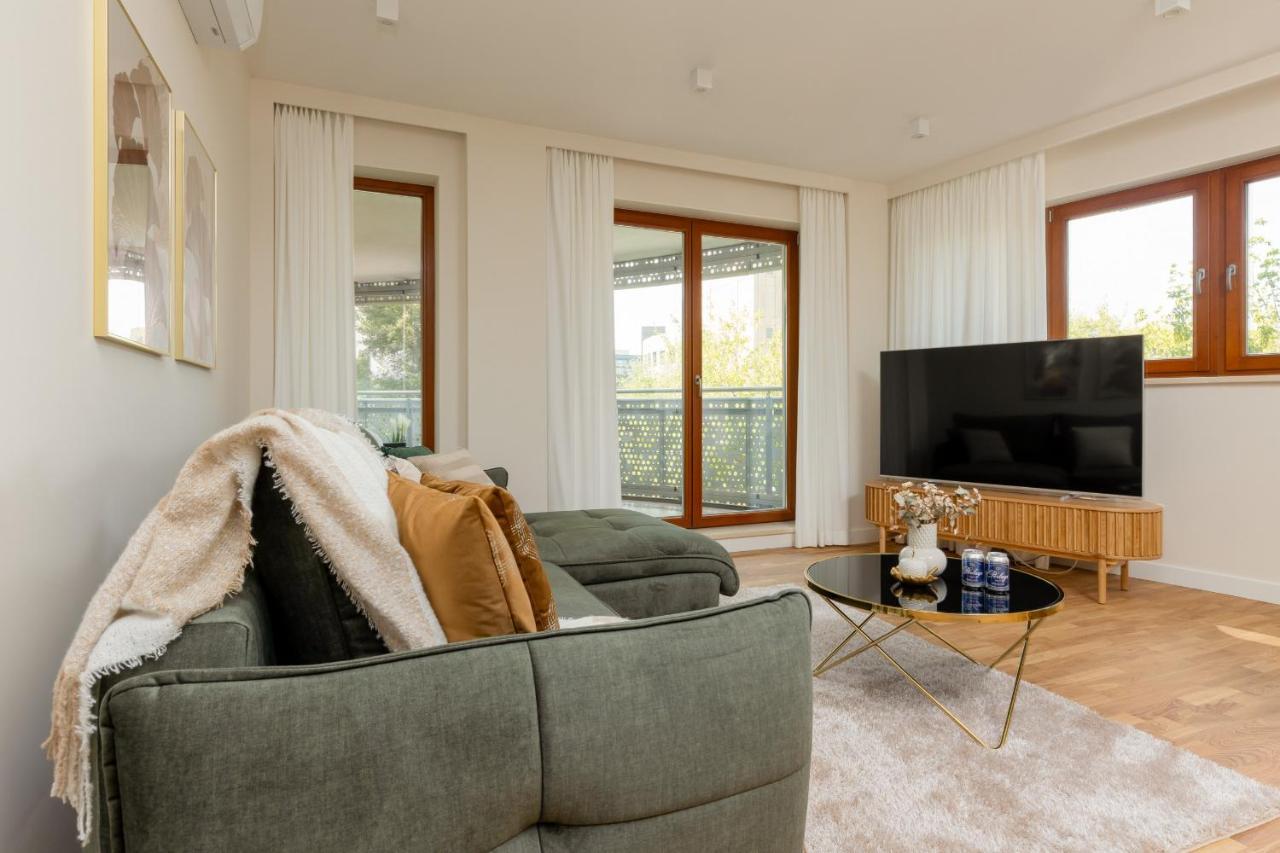 Deluxe Apartment Wronia 45 With Ac, Parking & Balcony By Renters Prestige Varsavia Esterno foto