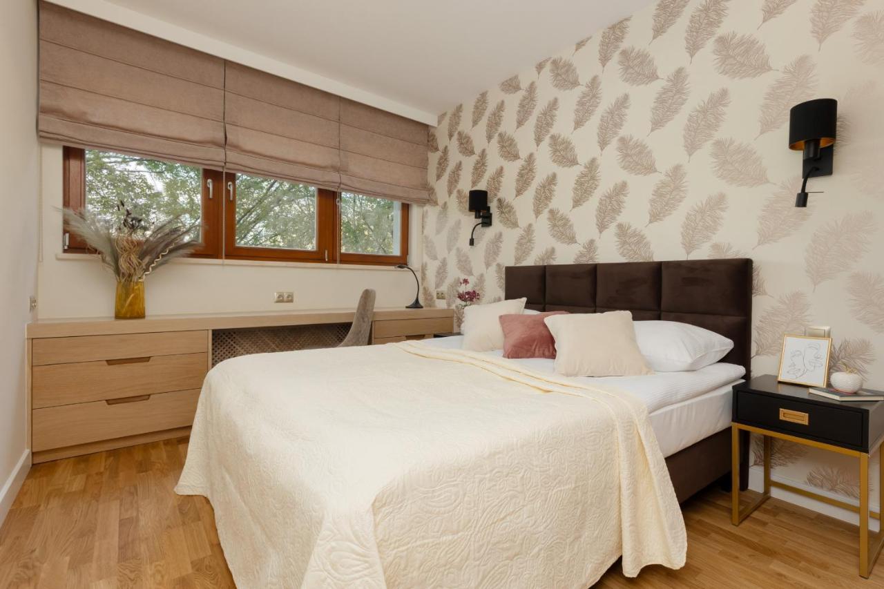 Deluxe Apartment Wronia 45 With Ac, Parking & Balcony By Renters Prestige Varsavia Esterno foto