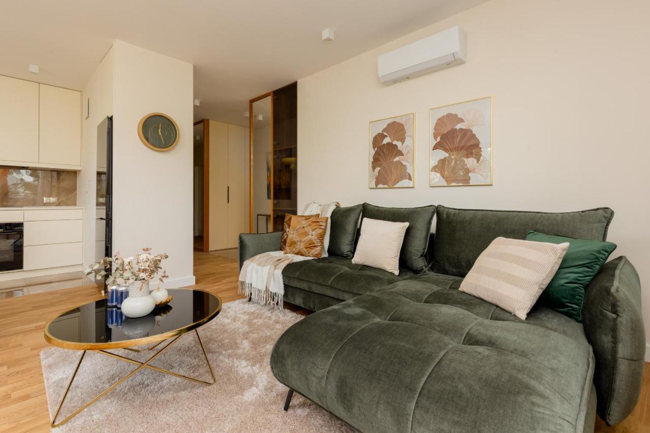 Deluxe Apartment Wronia 45 With Ac, Parking & Balcony By Renters Prestige Varsavia Esterno foto