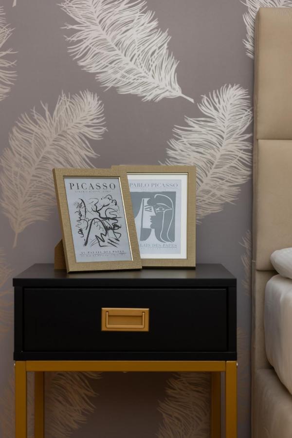 Deluxe Apartment Wronia 45 With Ac, Parking & Balcony By Renters Prestige Varsavia Esterno foto